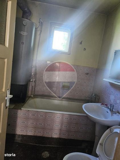 Casă cu 4 camere în Ultracentral