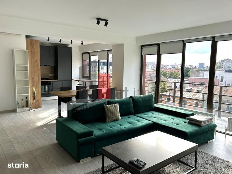 Apartament cu 3 camere, mobilat în Sud