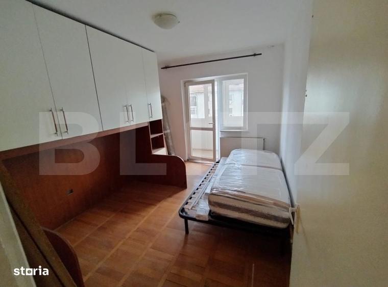 Apartament cu 3 camere decomandat în Central — fotografia 1
