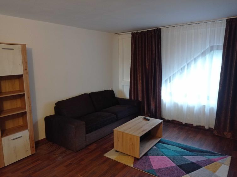 Casă cu 3 camere cu Teren 60 Mp în Bălcescu