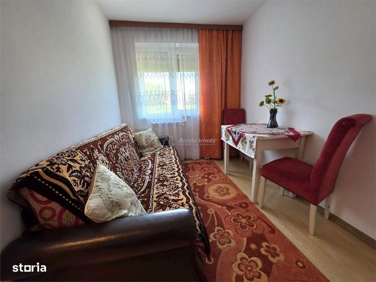 Apartament cu 3 camere semidecomandat în Crâng