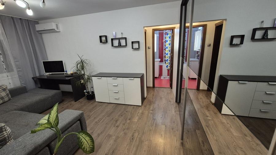 Apartament cu 3 camere decomandat în Calea Aradului