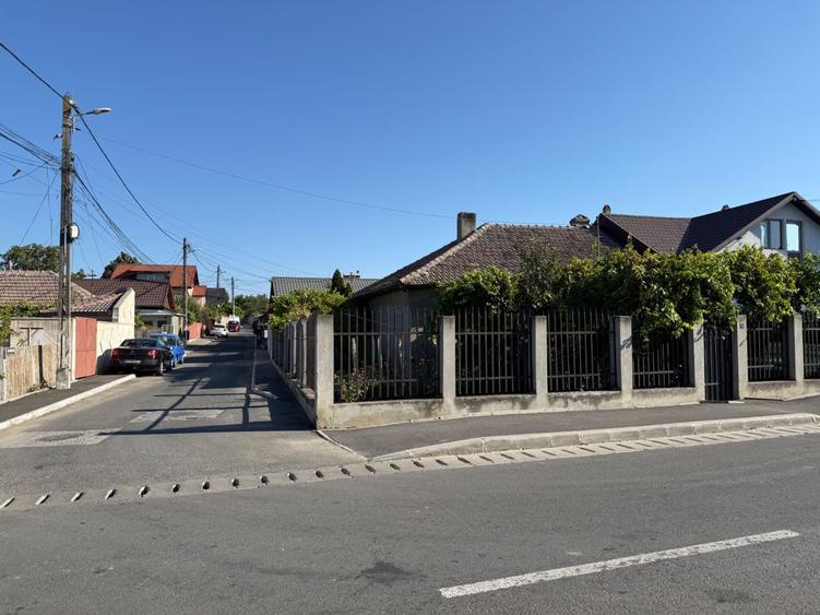 Casă cu 3 camere în Exterior Vest