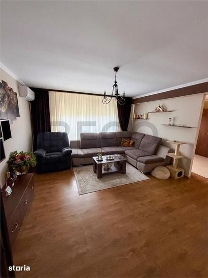 Casă cu 4 camere cu Teren 303 Mp în Sântandrei