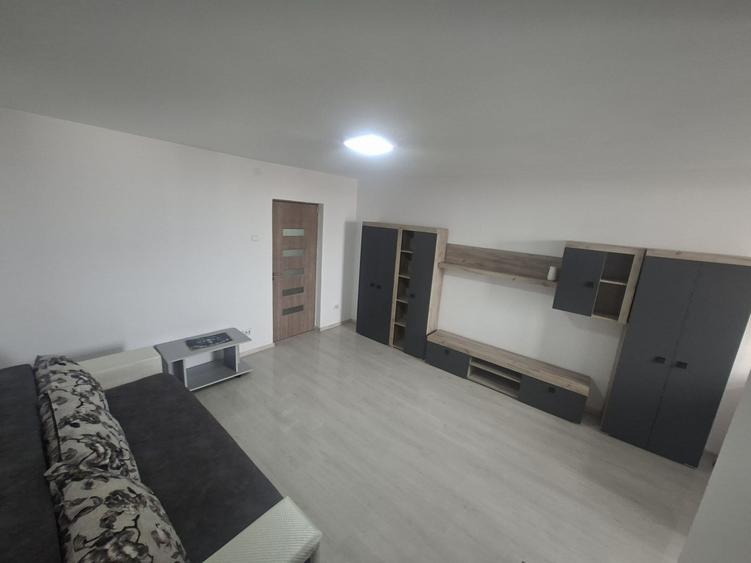 Garsonieră decomandată în Craiovei
