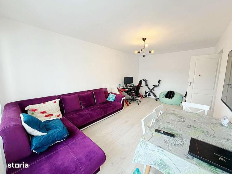 Apartament cu 3 camere decomandat în Alexandru cel Bun