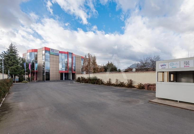 Spațiu industrial, de 2,115 mp, în Tunari