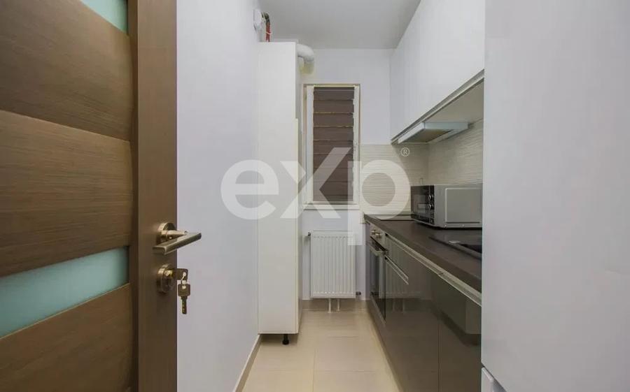 Apartament cu 3 camere decomandat, mobilat în Tomis Nord