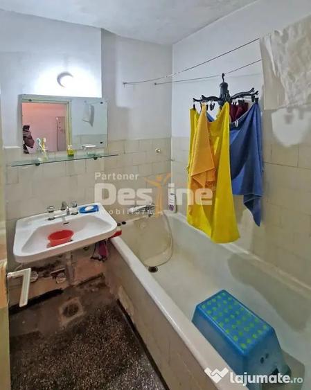 APARTAMENT 3 CAMERE SEMIDECOMANDAT - 12
