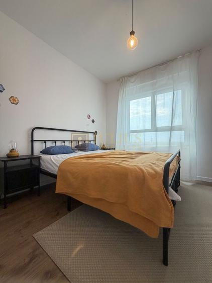 Apartament cu 2 camere semidecomandat, mobilat în Central