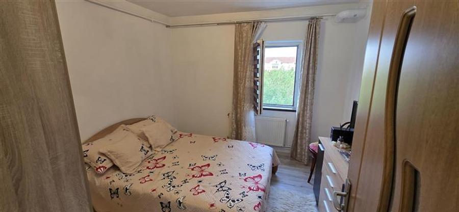 Apartament cu 2 camere decomandat, mobilat în Șagului