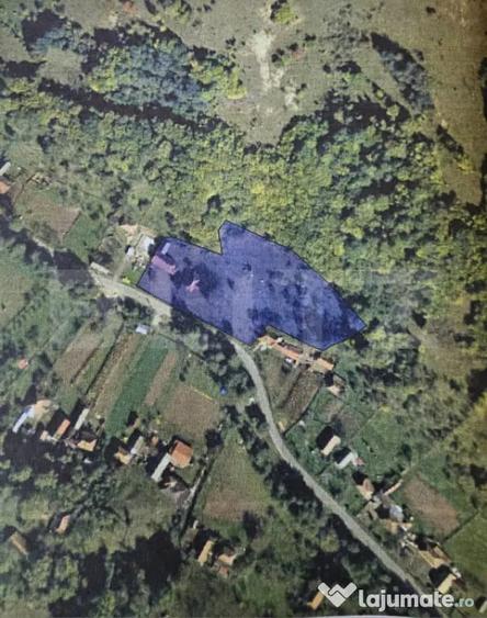 Teren de 6820 mp, în Almașu Mare