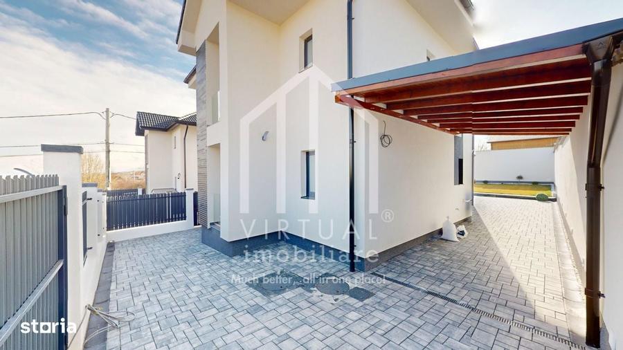 Casă cu 5 camere cu Teren 498 Mp în Roșia
