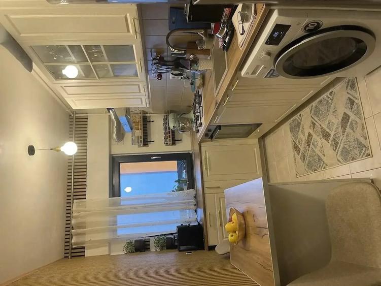 Apartament cu 2 camere decomandat în Doamna Ghica