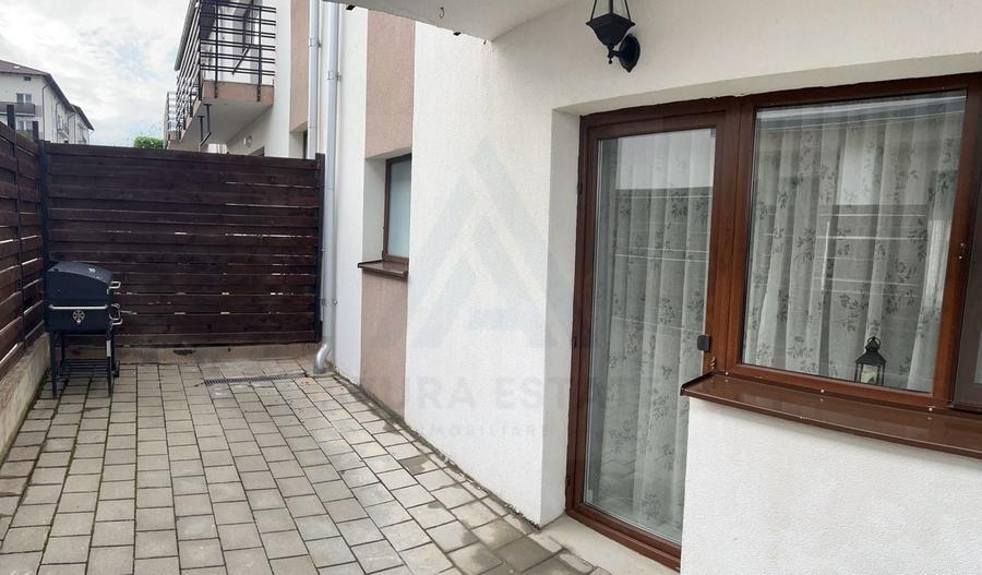 Duplex cu 3 camere cu Canalizare în Sud-Vest