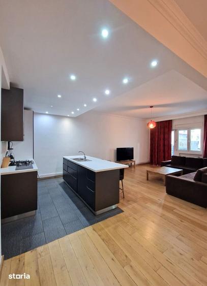Apartament cu 3 camere în Romană