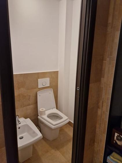 Duplex cu 4 camere cu Canalizare în 1 Decembrie