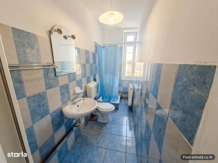 Apartament cu 4 camere decomandat în Irimești