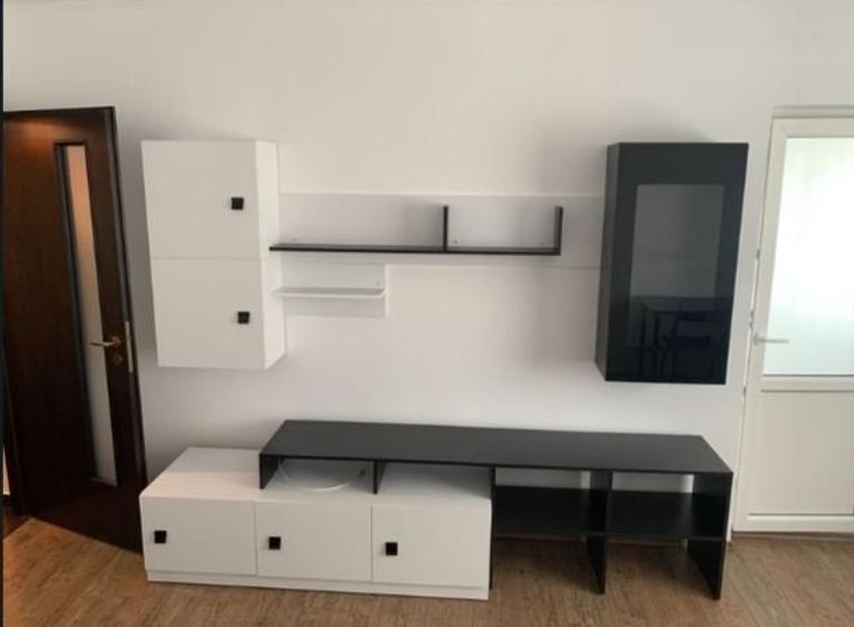 Garsonieră decomandată, mobilată în Tineretului