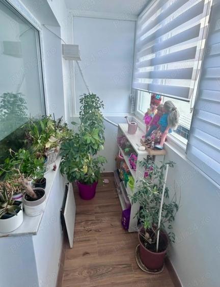 Apartament cu 3 camere decomandat, mobilat în Basarabia