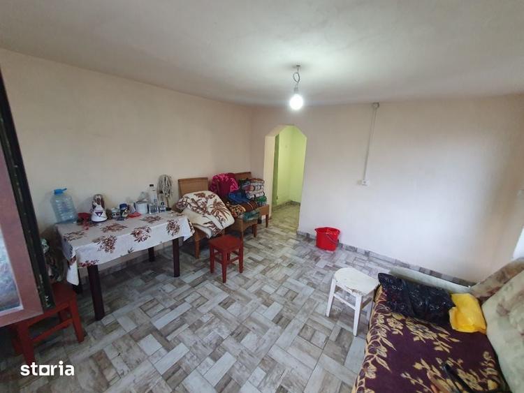 Casă cu 6 camere cu Teren 1200 Mp în Central