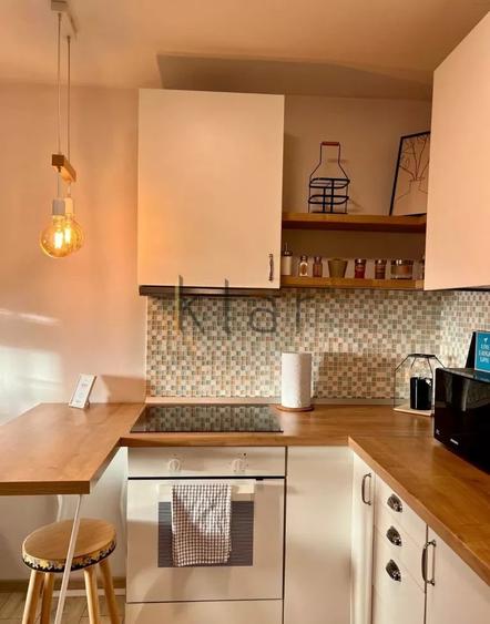 Apartament cu 2 camere semidecomandat, mobilat în Mărăști