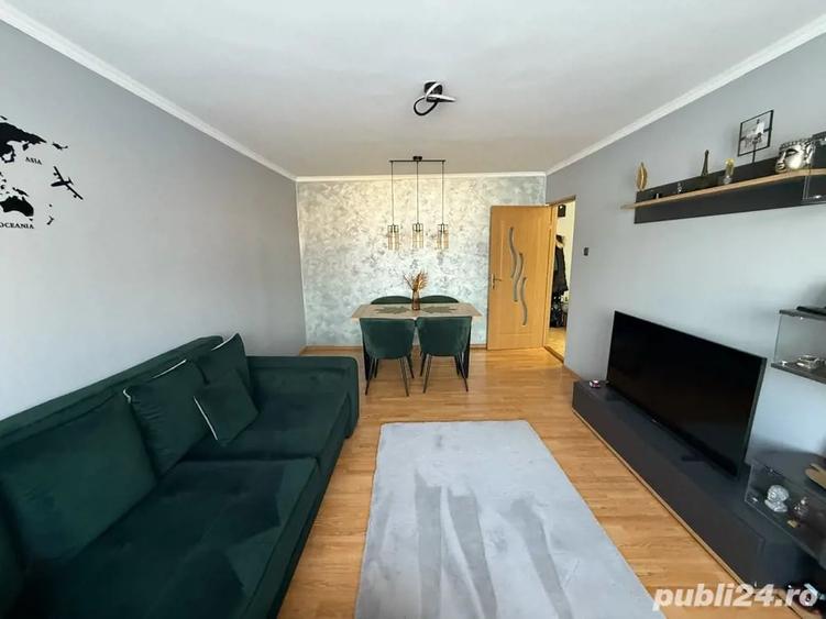 Apartament cu 2 camere decomandat în Central