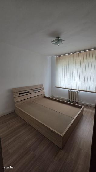 apartament cu 2 camere, semidecomandat, 46 mp., zona centrala - 1