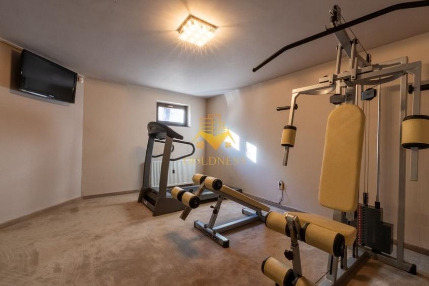 Casă individuală cu 7 camere cu Canalizare în Bună Ziua