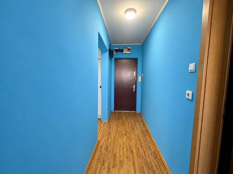 Apartament cu 2 camere decomandat, mobilat în Vitan