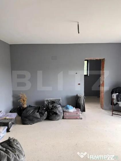 Casă cu 4 camere cu Teren 4150 Mp în Cheile Râșnoavei