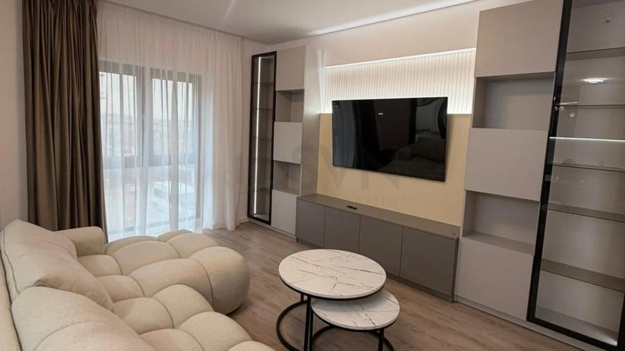 Apartament cu 3 camere decomandat, mobilat în Pipera