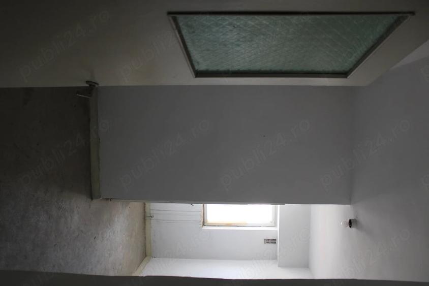 Apartament cu 4 camere decomandat în E3