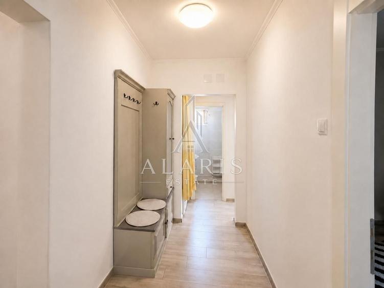 Apartament cu 3 camere semidecomandat, mobilat în Circumvalațiunii