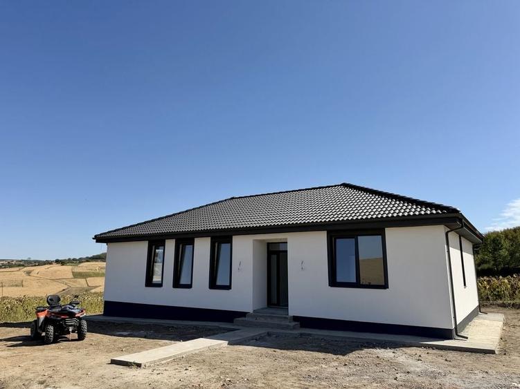Casă cu 3 camere în Hidiș