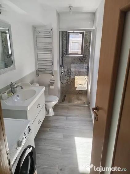 Apartament cu 2 camere decomandat în Vitan