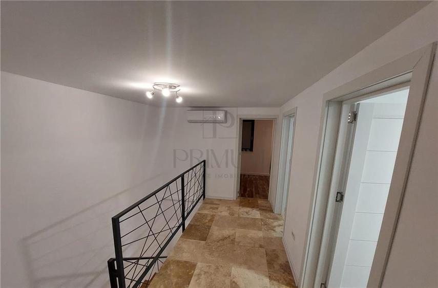 Duplex cu 5 camere cu Canalizare în Aeroport