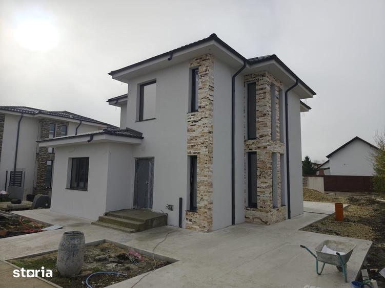 Casă cu 4 camere cu Teren 460 Mp în Tărtășești