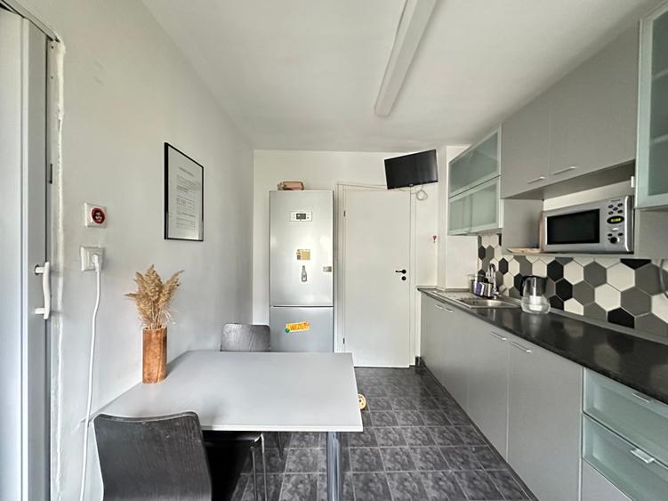 Apartament cu 2 camere decomandat în Tineretului