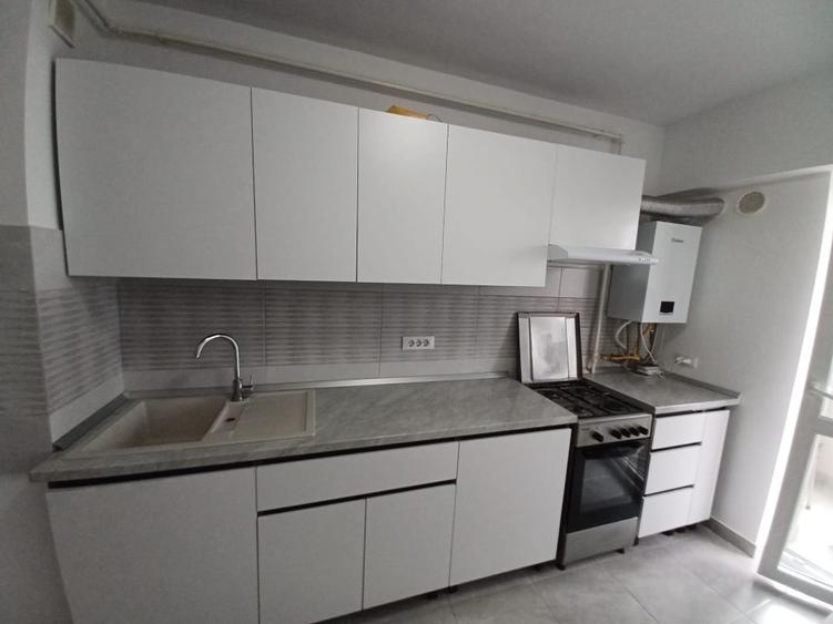 Apartament cu 2 camere semidecomandat în Dacia