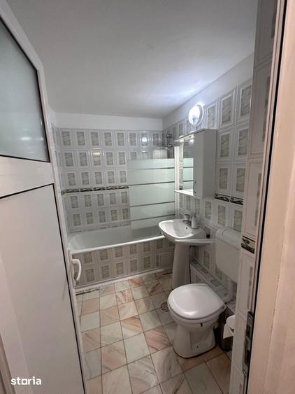 Apartament cu 3 camere decomandat în Zorilor