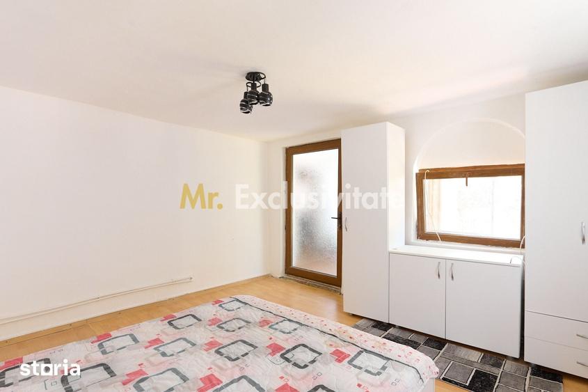 Casă cu 4 camere cu Teren 1586 Mp în Coșești
