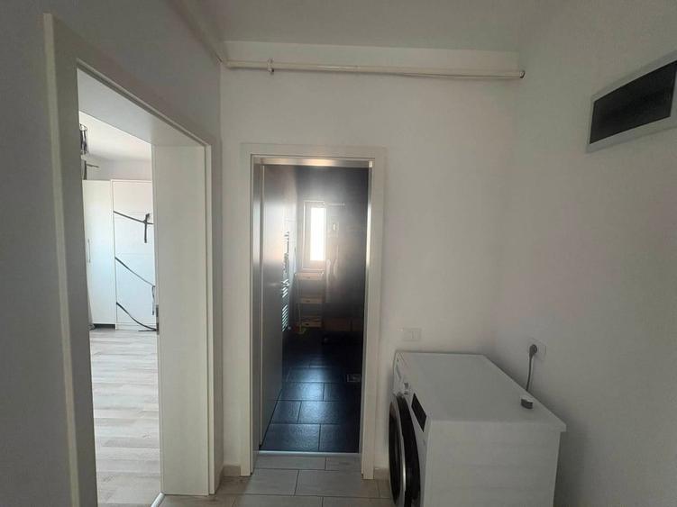 Apartament cu 2 camere decomandat în Sânpetru