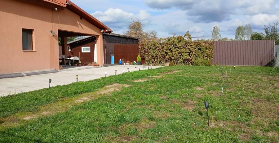 Casă cu 3 camere în Donceni