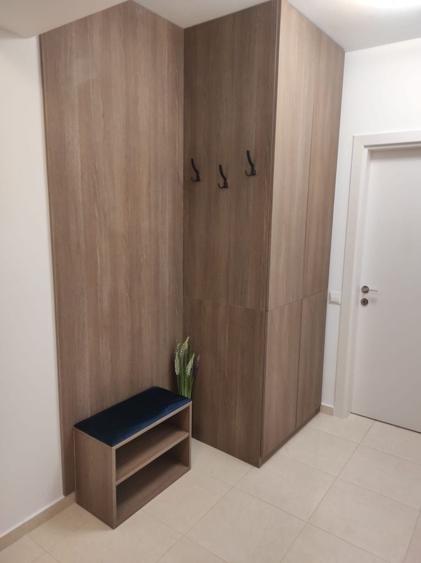 Garsonieră decomandată în Central