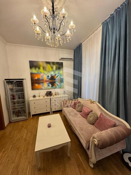 Spațiu comercial, de 160 mp, în P-ța Romană