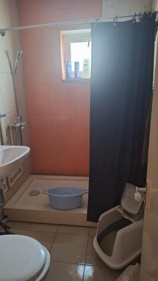 Apartament cu 2 camere decomandat în Casa de Cultură