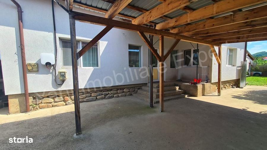 Casă cu 3 camere cu Teren 605 Mp în Albești
