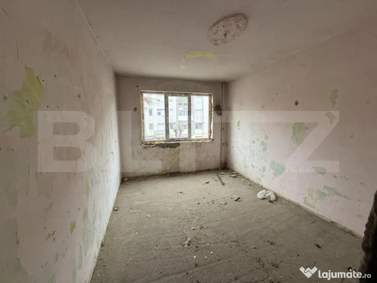 Bloc cu 2 etaje, aflat in zona centrala a ora?ului Cugir - 9