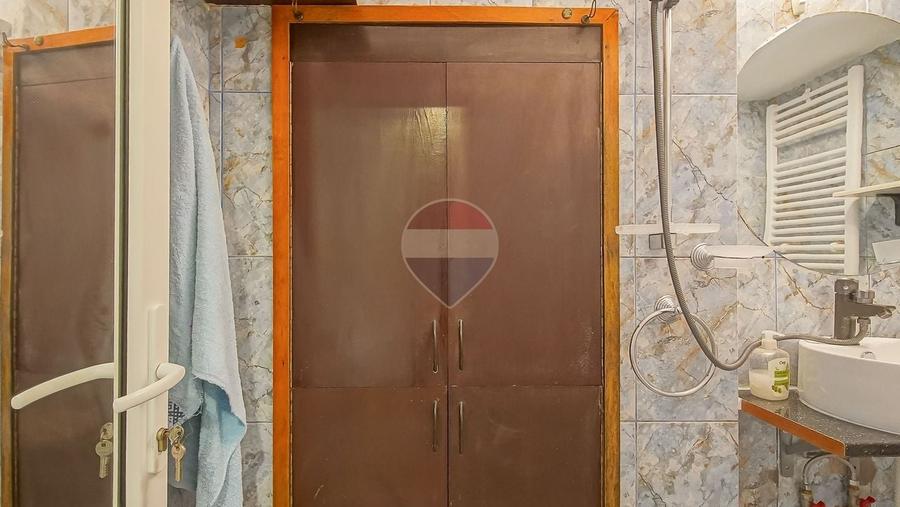 Garsonieră decomandată în Brașovul Vechi